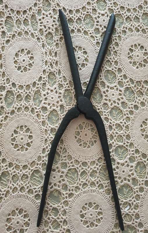 Vintage wave hair curling tongs - fireside antique home Decor |1920'S |