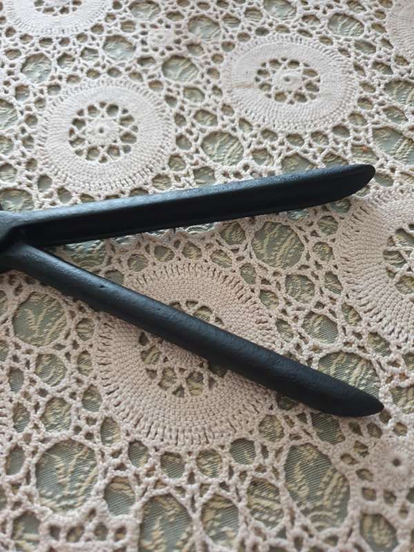 Vintage wave hair curling tongs - fireside antique home Decor |1920'S |