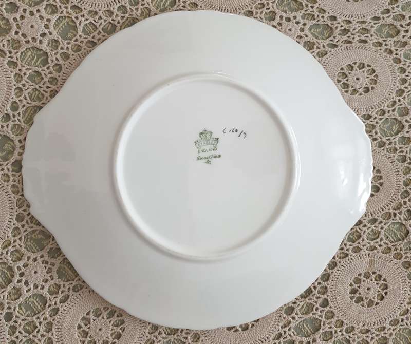 VINTAGE CAKE PLATE | Aynsley England Signed  | 1960s |