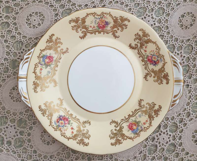 VINTAGE CAKE PLATE | Aynsley England Signed  | 1960s |