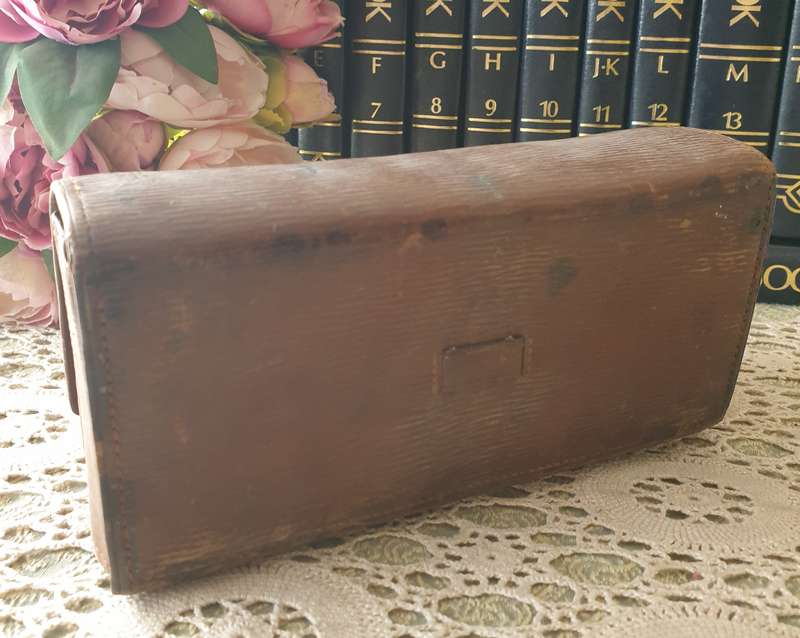 Late 19th C. Medicine Vials Kit Medical Doctor Apothecary Case W/contents | 1890-1930 |