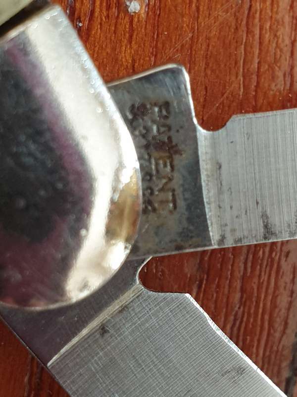 Vintage Ranger Ultra Honed 2 Blade Folding Pocket and 2 freebee's