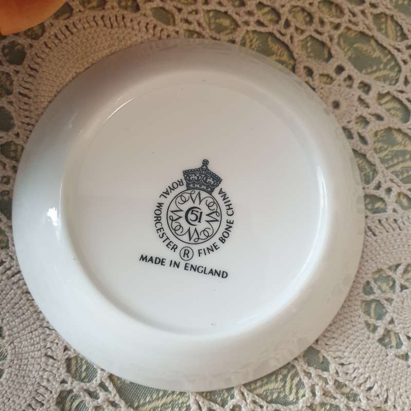 ROYAL WORCESTER PIN TRAY