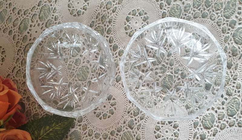 SMALL GLASS TRINKET BOWL WITH LID