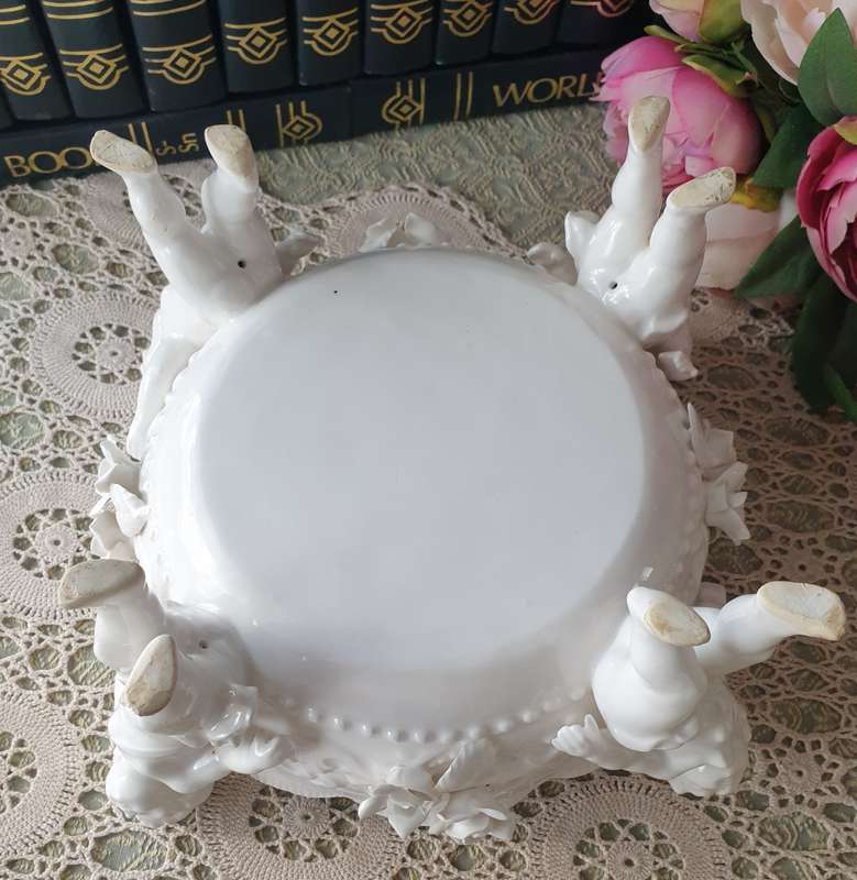 White Italian Continental blanc de Chine center bowl depicting four putti Cherubs + Small Vase