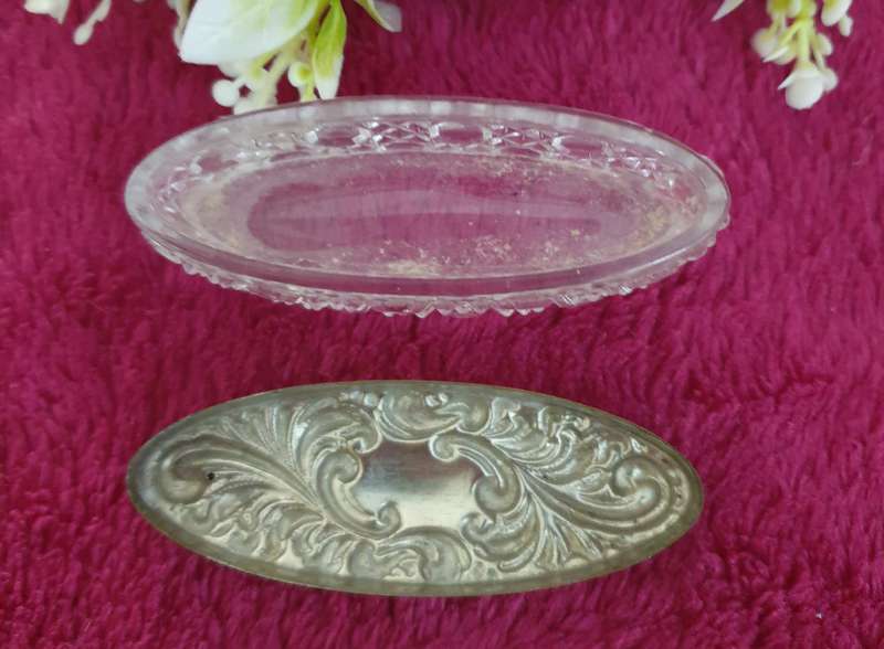 VINTAGE CUT GLASS TRINKET HOLDER