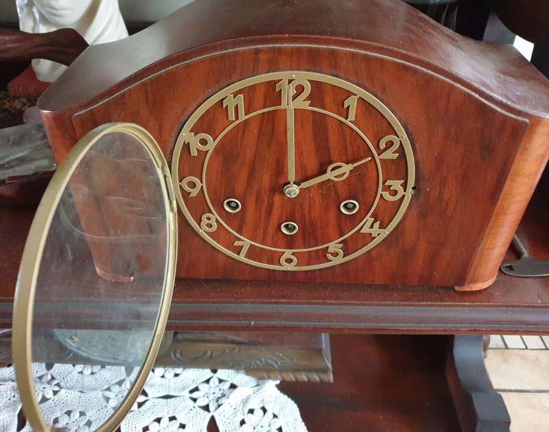 Vintage Mantel clock