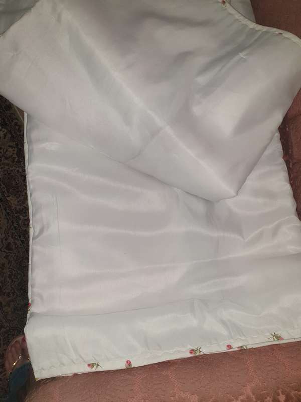 CUSTOM-MADE HAND MADE QUILT