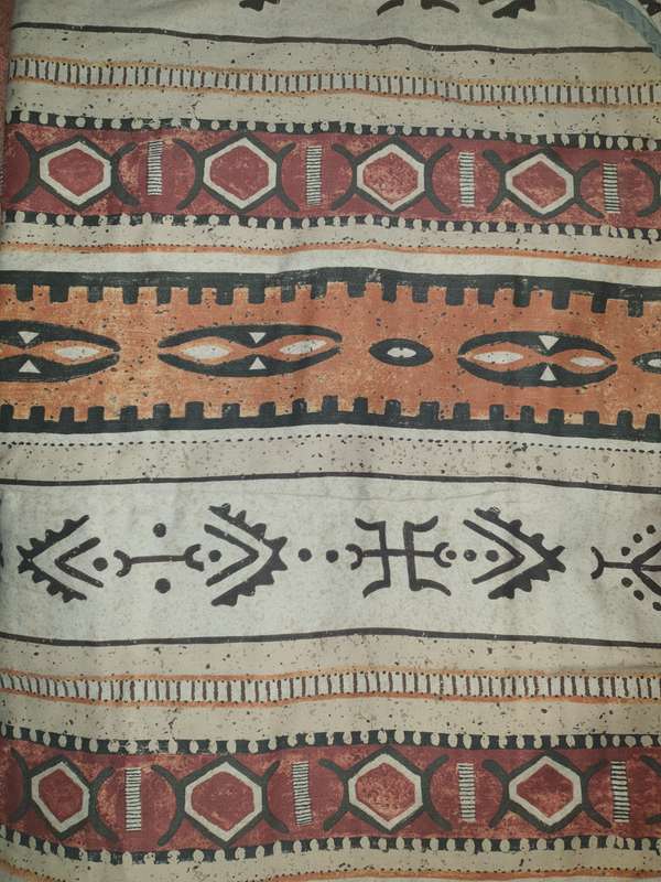 CUSTOM-MADE HAND MADE QUILT