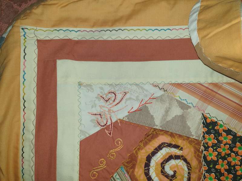 CUSTOM-MADE HAND MADE QUILT