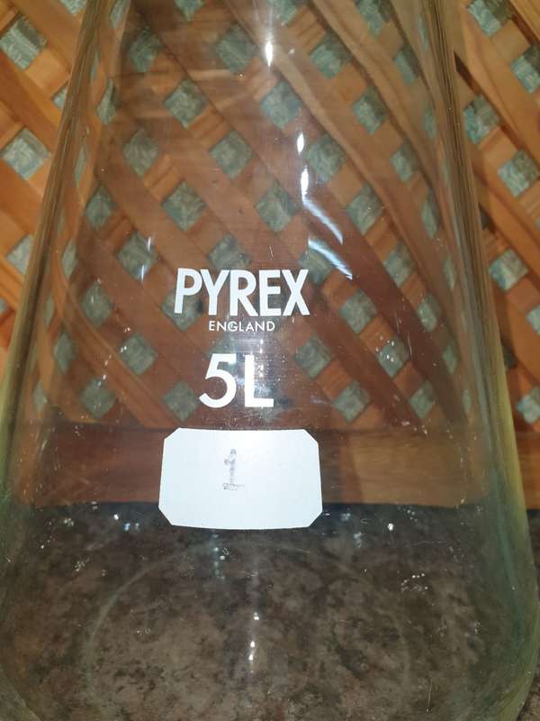 Filter flask 5000ml, Type Büchner plain side arm, Pyrex   Made in England