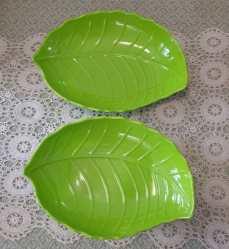 Set of Bright Green Snack Bowls