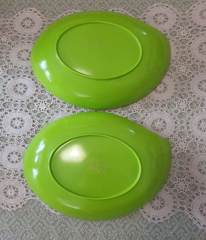 Set of Bright Green Snack Bowls