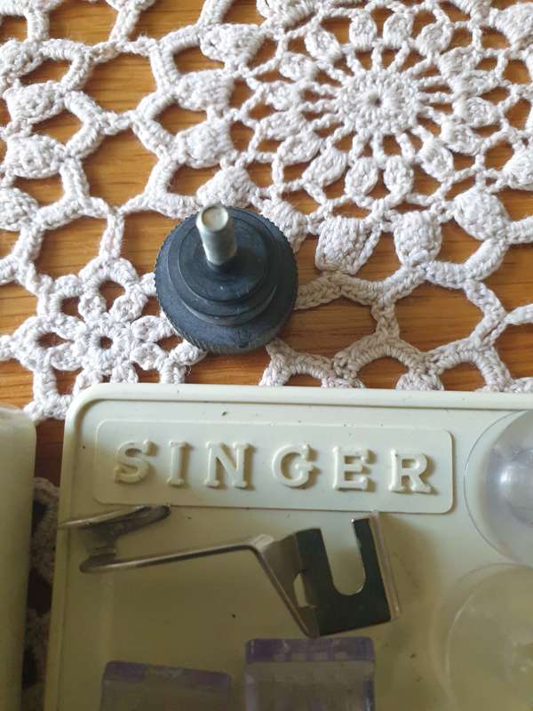 SINGER SEWING ACCESORIES