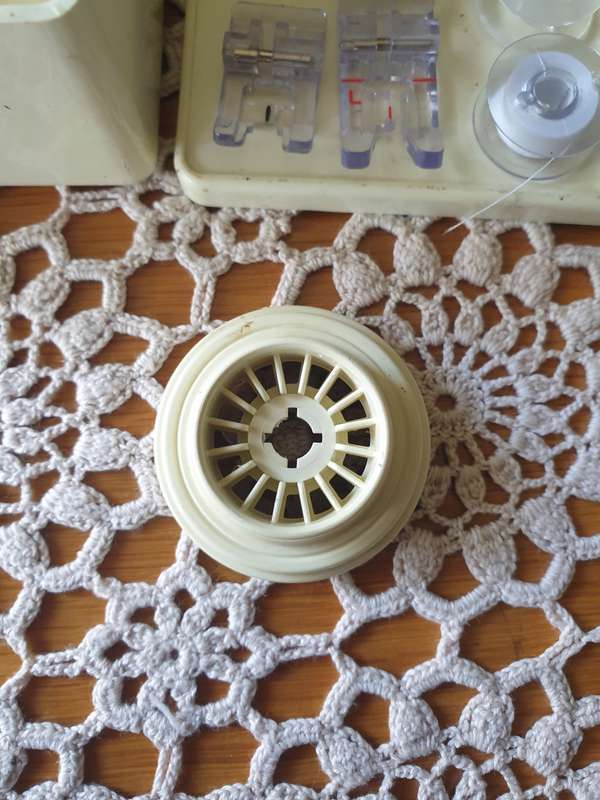 SINGER SEWING ACCESORIES