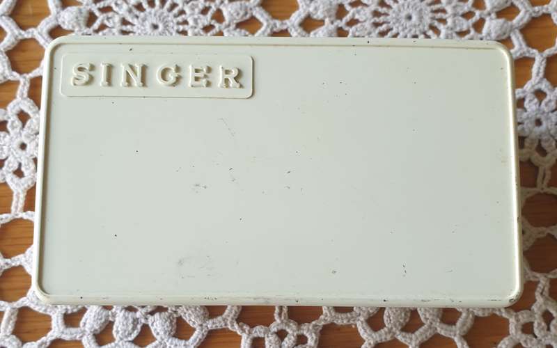 SINGER SEWING ACCESORIES