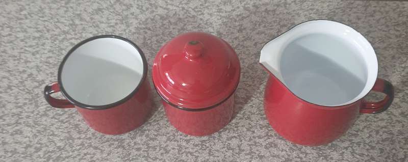 Vintage Retro Polish Enamel Set