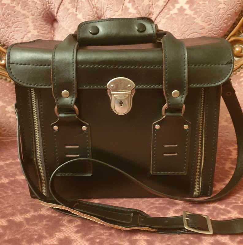 VERNON PRO-1100 UNIVERSAL VINTAGE RETRO CLASSIC FILM CAMERA CASE BAG USED CLEAN