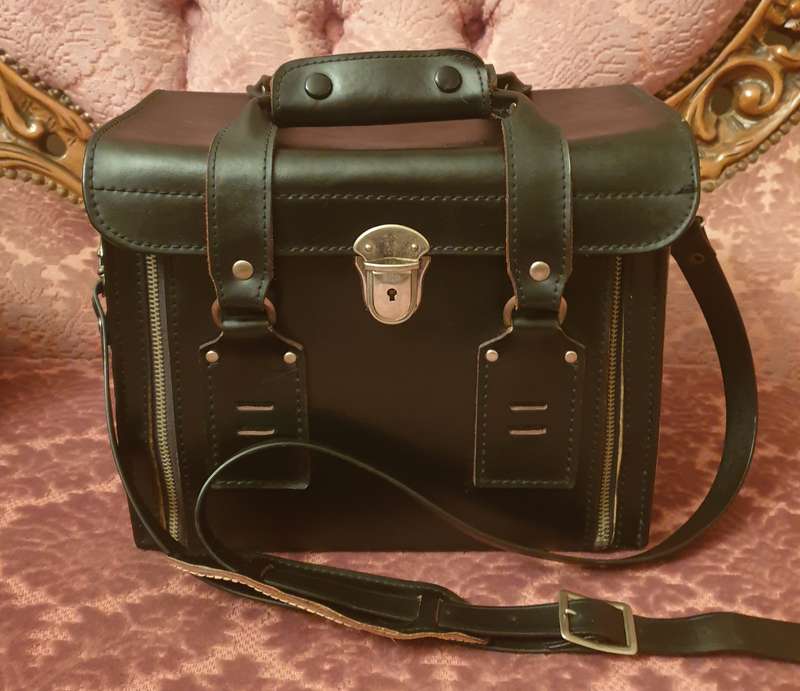 VERNON PRO-1100 UNIVERSAL VINTAGE RETRO CLASSIC FILM CAMERA CASE BAG USED CLEAN