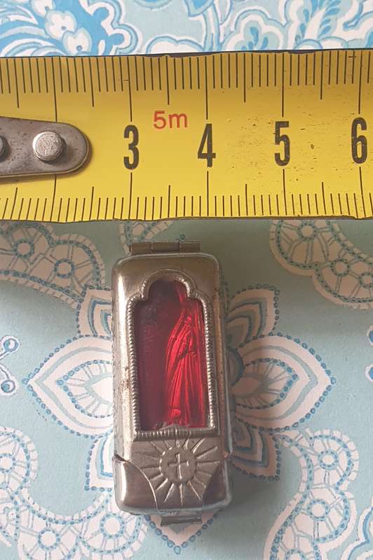 Catholic Pocket Shrine of Blessed Virgin  | Germany |