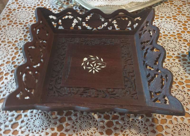 ORIGINAL VINTAGE 1970'S/80'S HAND CARVED FRUIT BOWL REAL WOOD WITH FLOWER INLAY