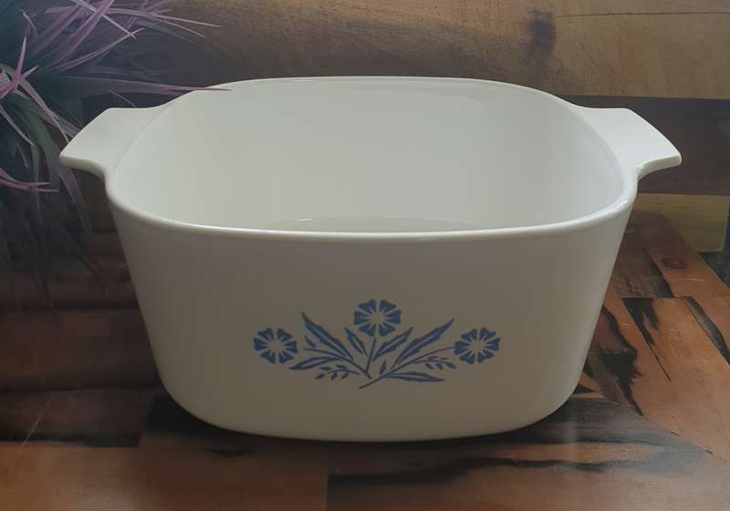 CORNINGWARE BOWL WITH LID