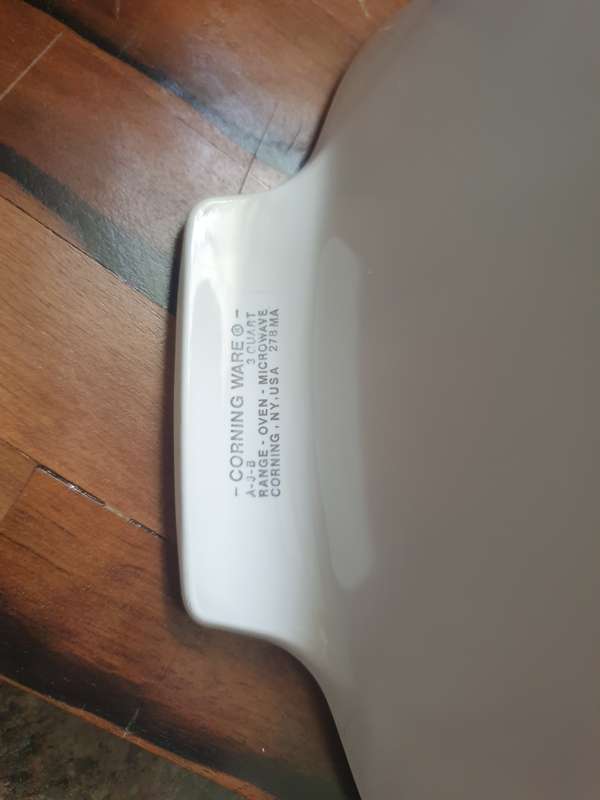 CORNINGWARE BOWL WITH LID