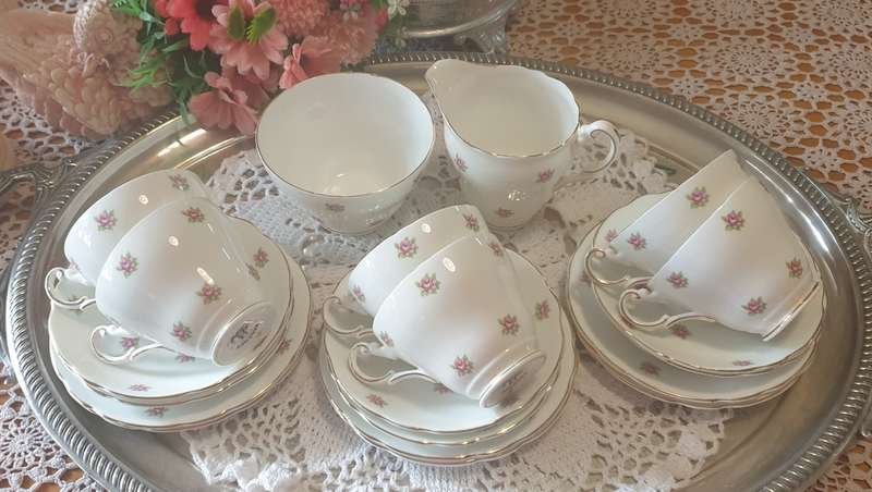 Vintage Regency Bone China Tea set with 6 Trio`s - Made in England
