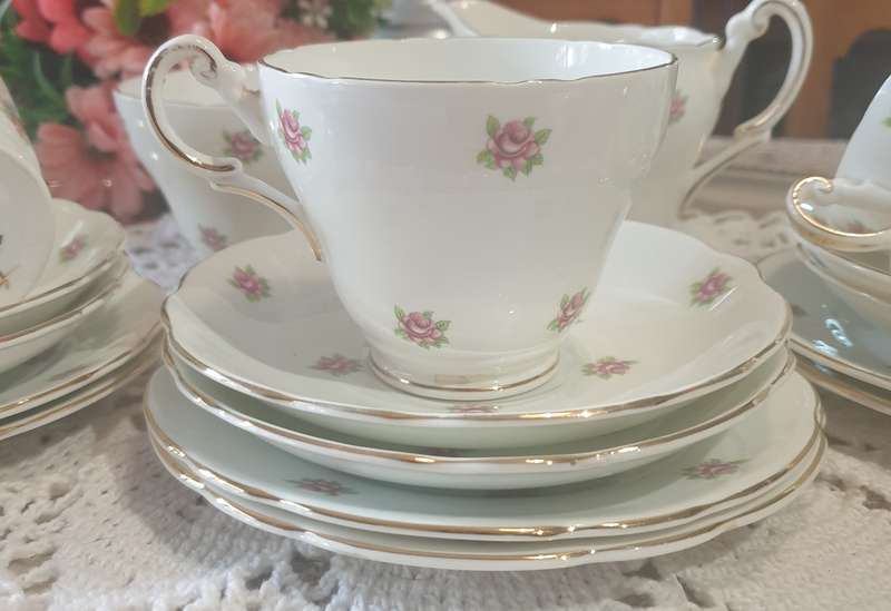 Vintage Regency Bone China Tea set with 6 Trio`s - Made in England