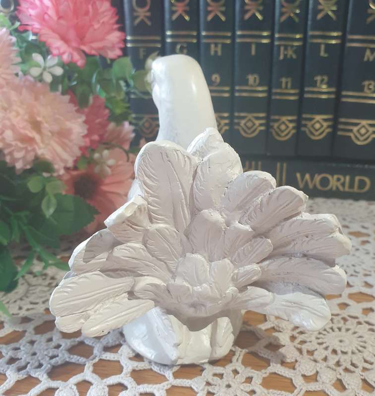 Vintage Dove Figurine | Decor |