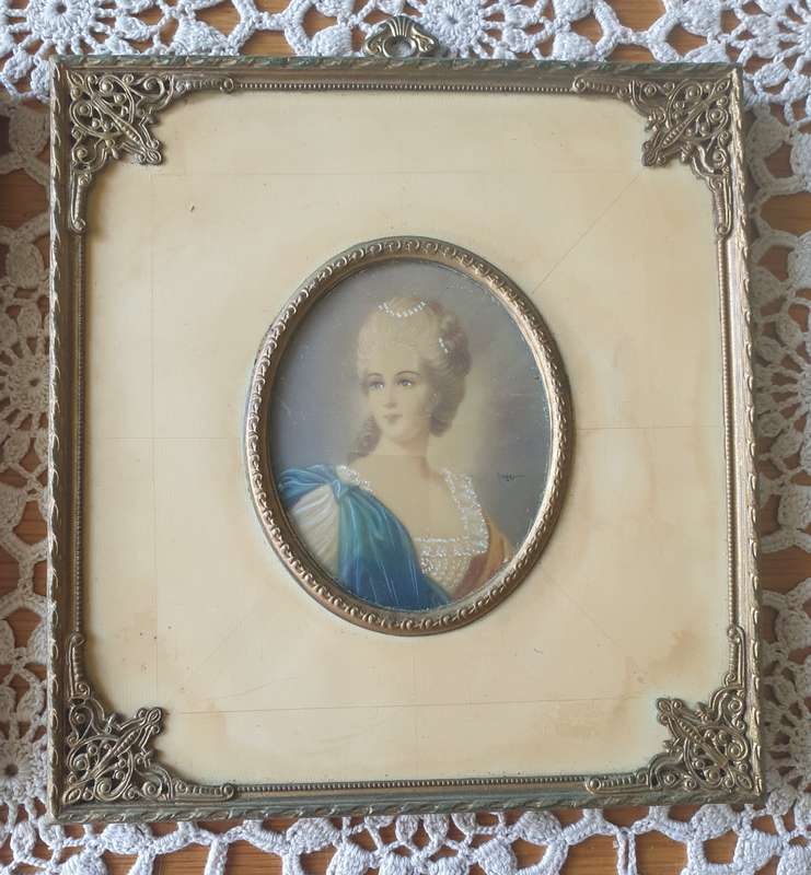SET OF VINTAGE HAND PAINTED PICTURES
