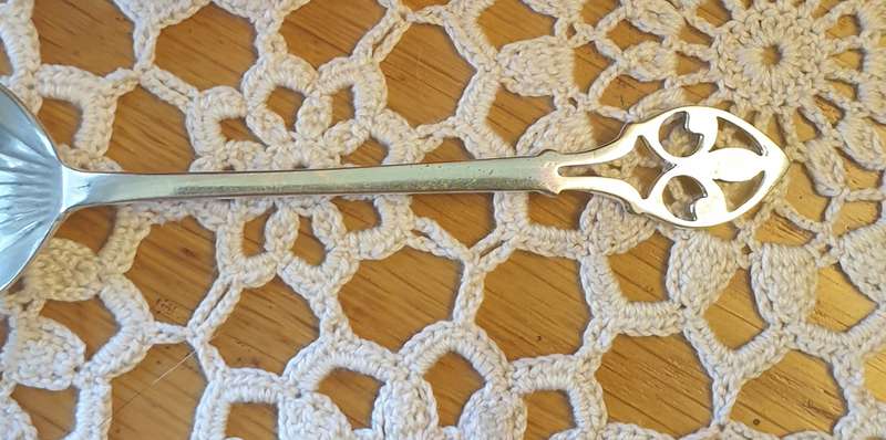 VINTAGE SET OF LARGE SERVING SPOON WITH SMALL JAM SPOON
