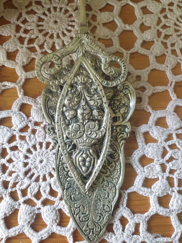 VINTAGE ITALIAN CAKE SERVER