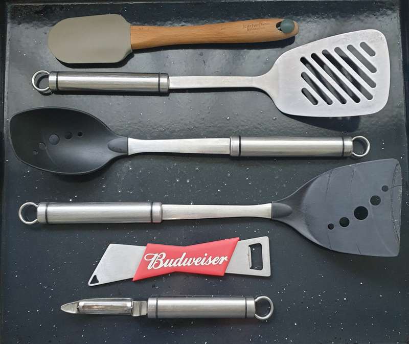 UTENSILS FOR YOUR KITCHEN
