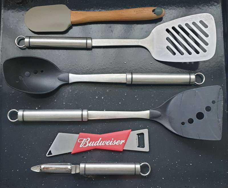 UTENSILS FOR YOUR KITCHEN