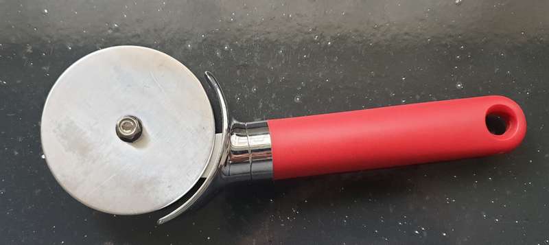 KITCHENAID PIZZA CUTTER