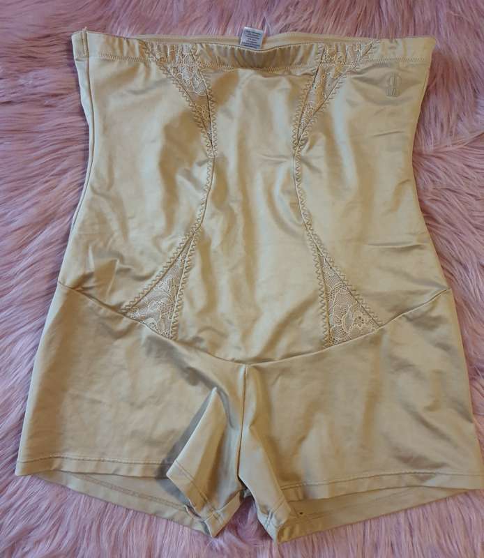 2 Undergarments