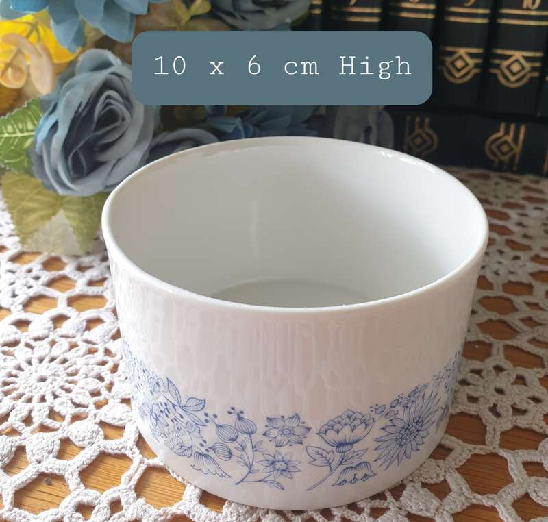 ROYAL DOULTON MILK POURER AND SUGAR BOWL