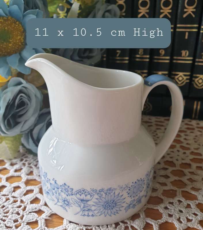 ROYAL DOULTON MILK POURER AND SUGAR BOWL
