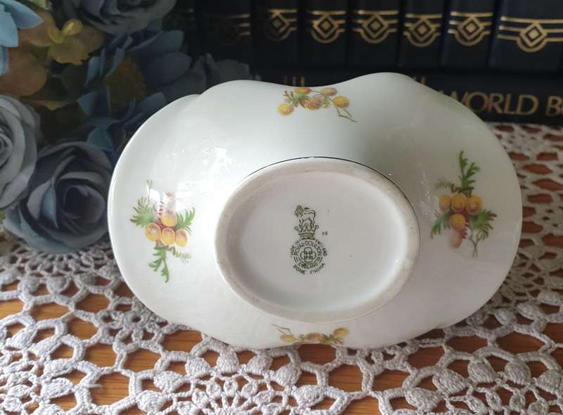 ROYAL DOULTON BASKET