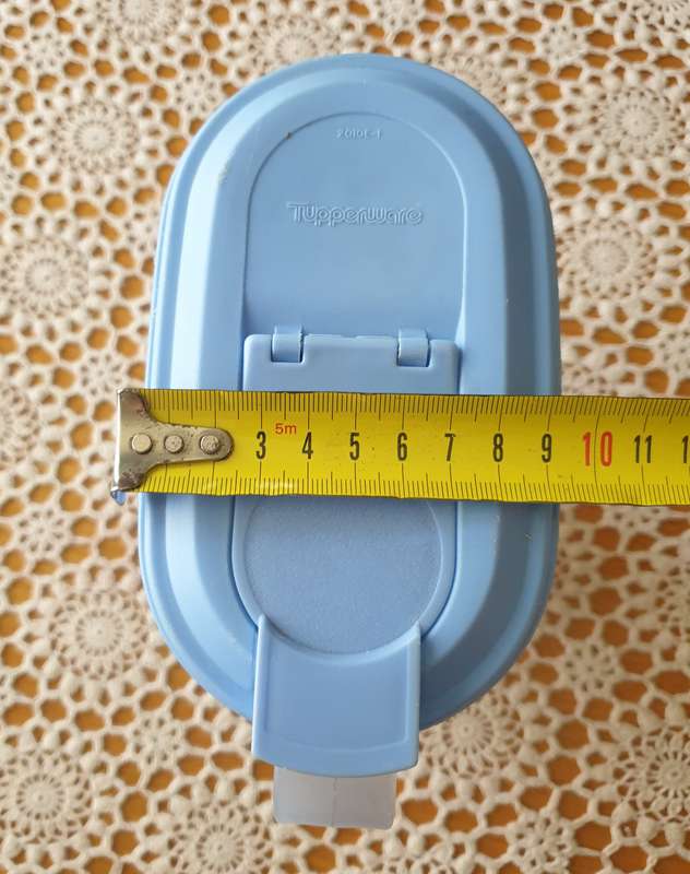 Tupperware Jug