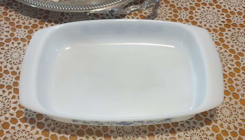 SET OF BOWLS