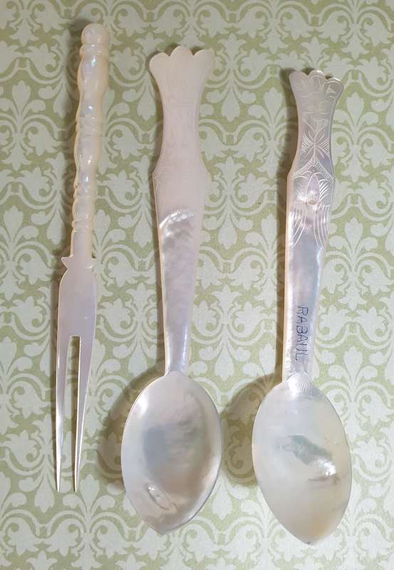 Mother of pearl caviar set