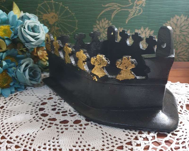 CAST IRON DOOR STOP ? | COAL IRON STAND |