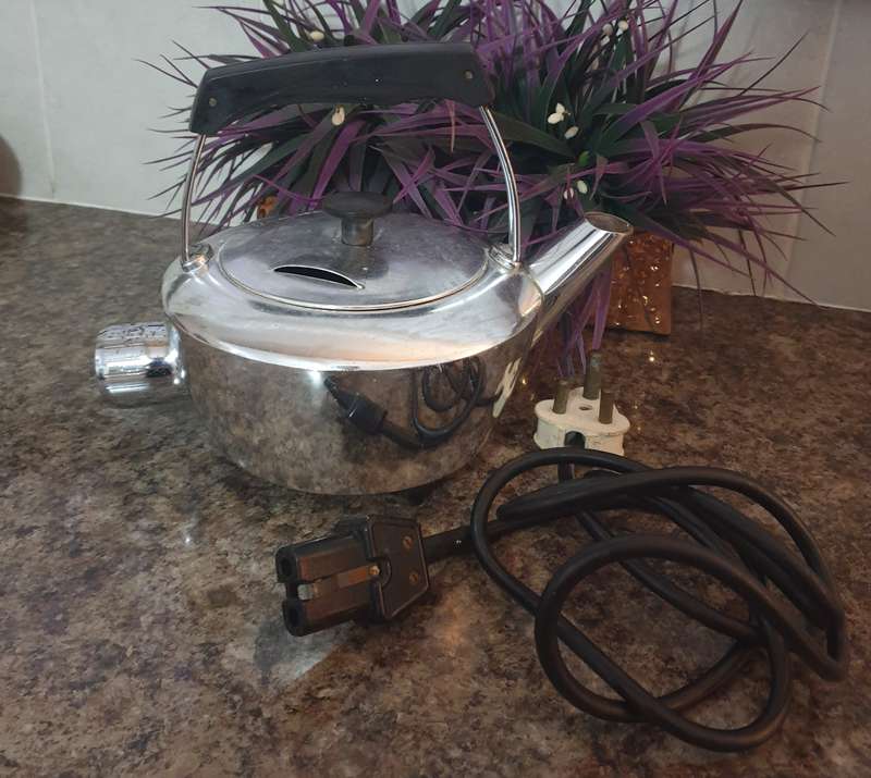 VINTAGE KETTLE | WORKING ORDER |