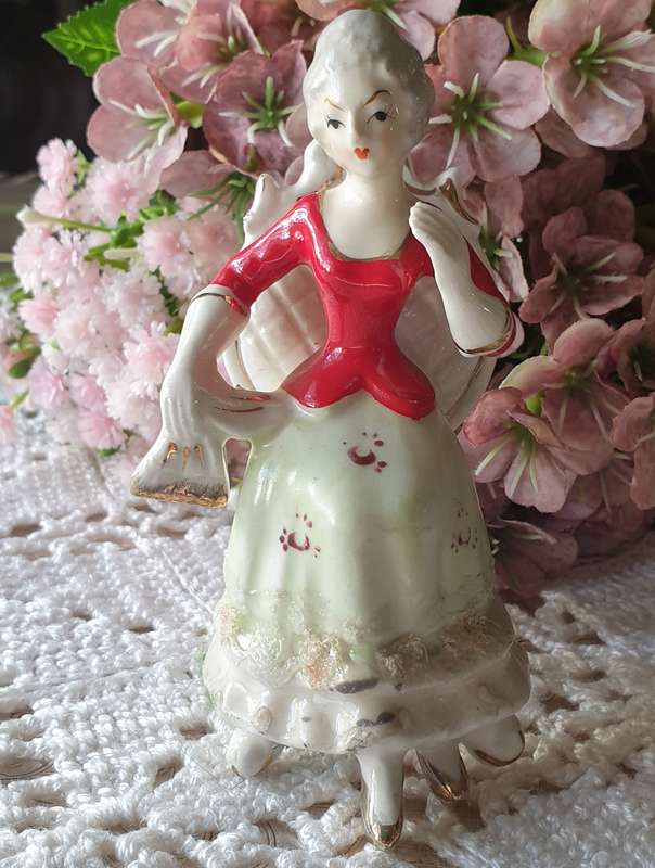 CAPRI ORNAMENTS