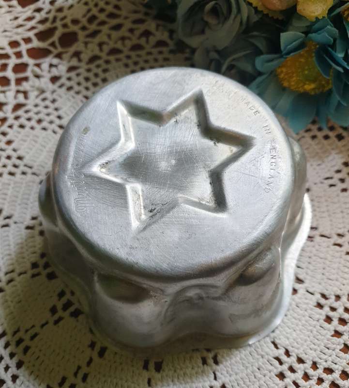 NUTBROWN JELLY MOULD | MADE IN ENGLAND |