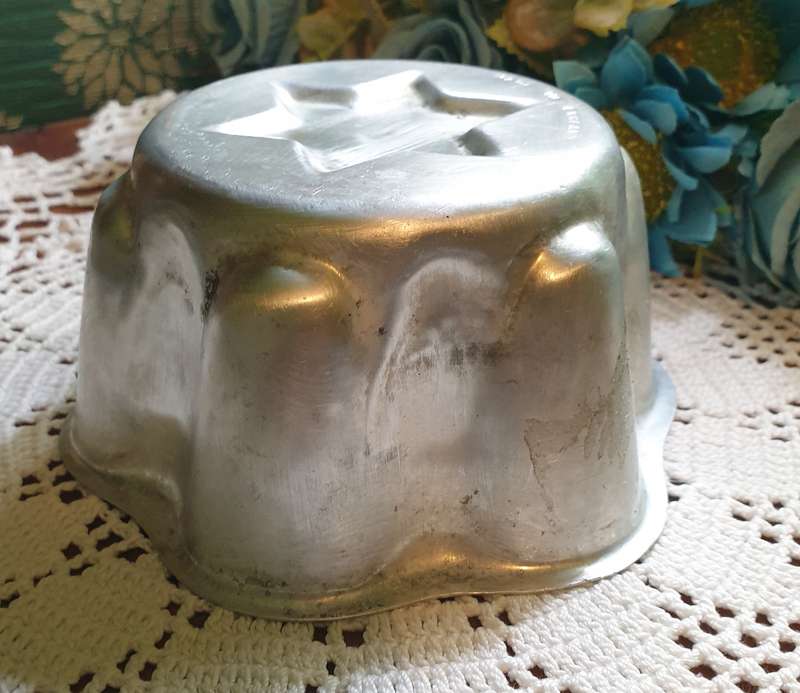 NUTBROWN JELLY MOULD | MADE IN ENGLAND |