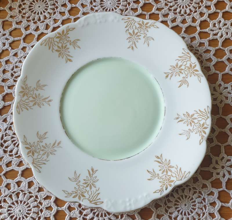 Vintage Taylor & Kent Bone China | England | CAKE PLATE |