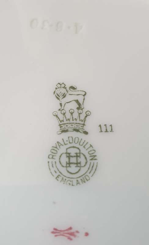 ROYAL DOULTON  | WALL PLATE |